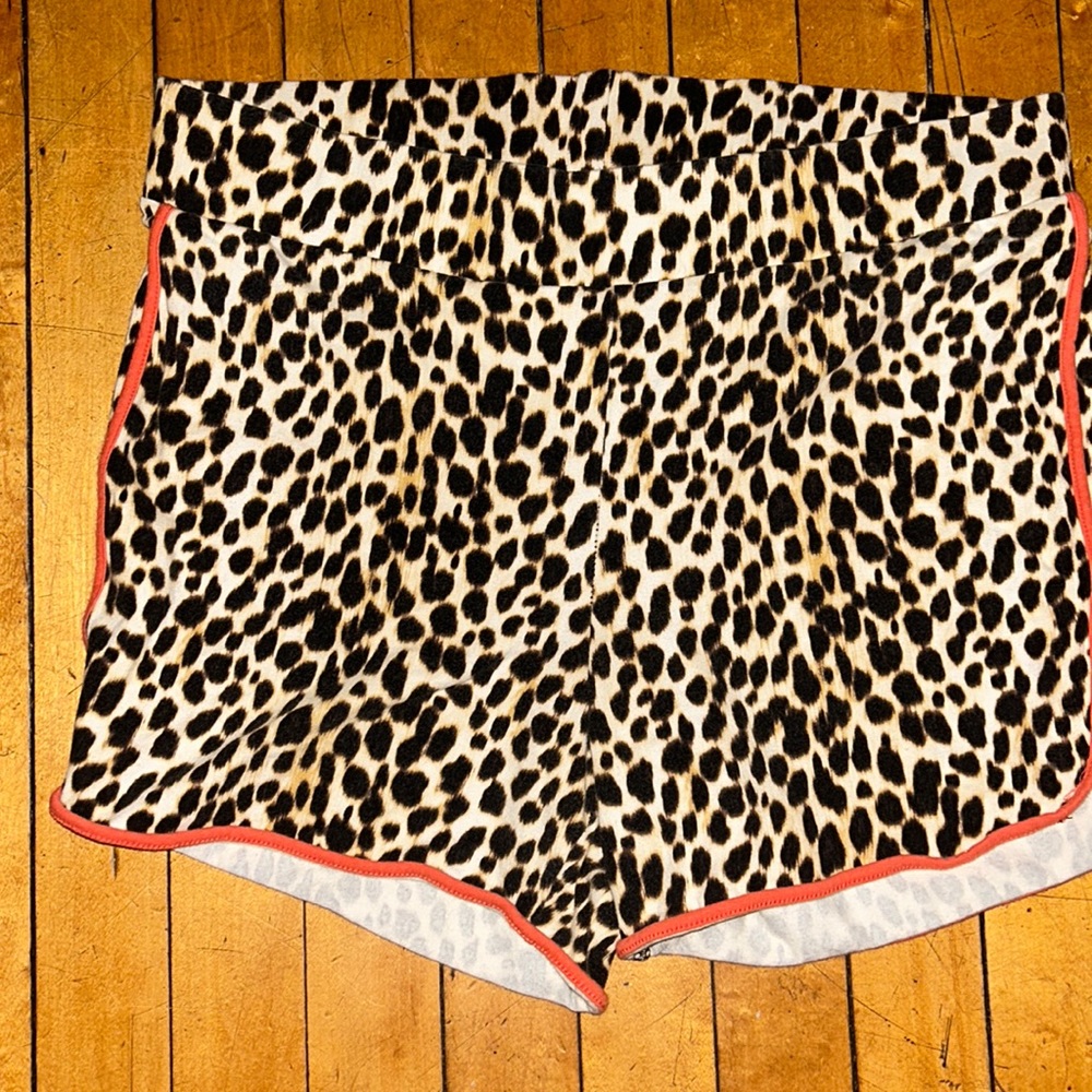 Torrid Leopard print shorts